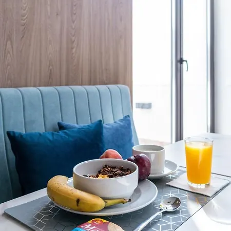 Zurin Charm Hotel 3*